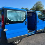 Renault TRAFIC II 2.0 DCI GRAND CONFORT / CLIM / REGULATEUR / AMENAGEMENT BOIS plein
