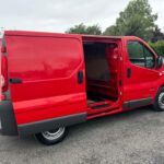 Renault TRAFIC II L1H1 2.0DCI 115 CONFORT / MOTEUR A CHAINE / 4 PNEUS NEUFS plein