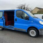 Renault TRAFIC II 2.0 DCI 115 CONFORT / ATTELAGE plein
