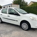 Renault CLIO III 1.2 16 V 75 CV ALIZEE / ESSENCE / 5 PLACES / CRIT AIR 1 plein